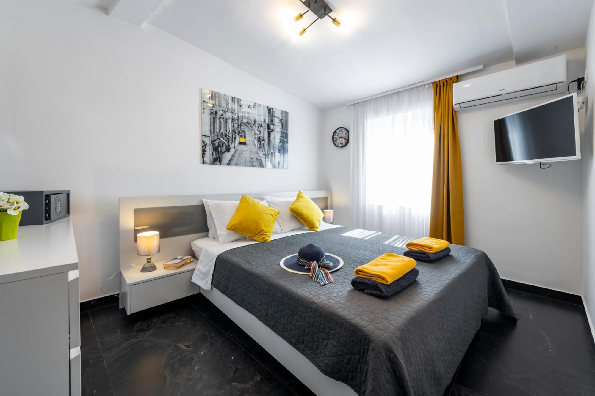 Apartments Nia Deluxe & Elegance 杜布罗夫尼克 外观 照片