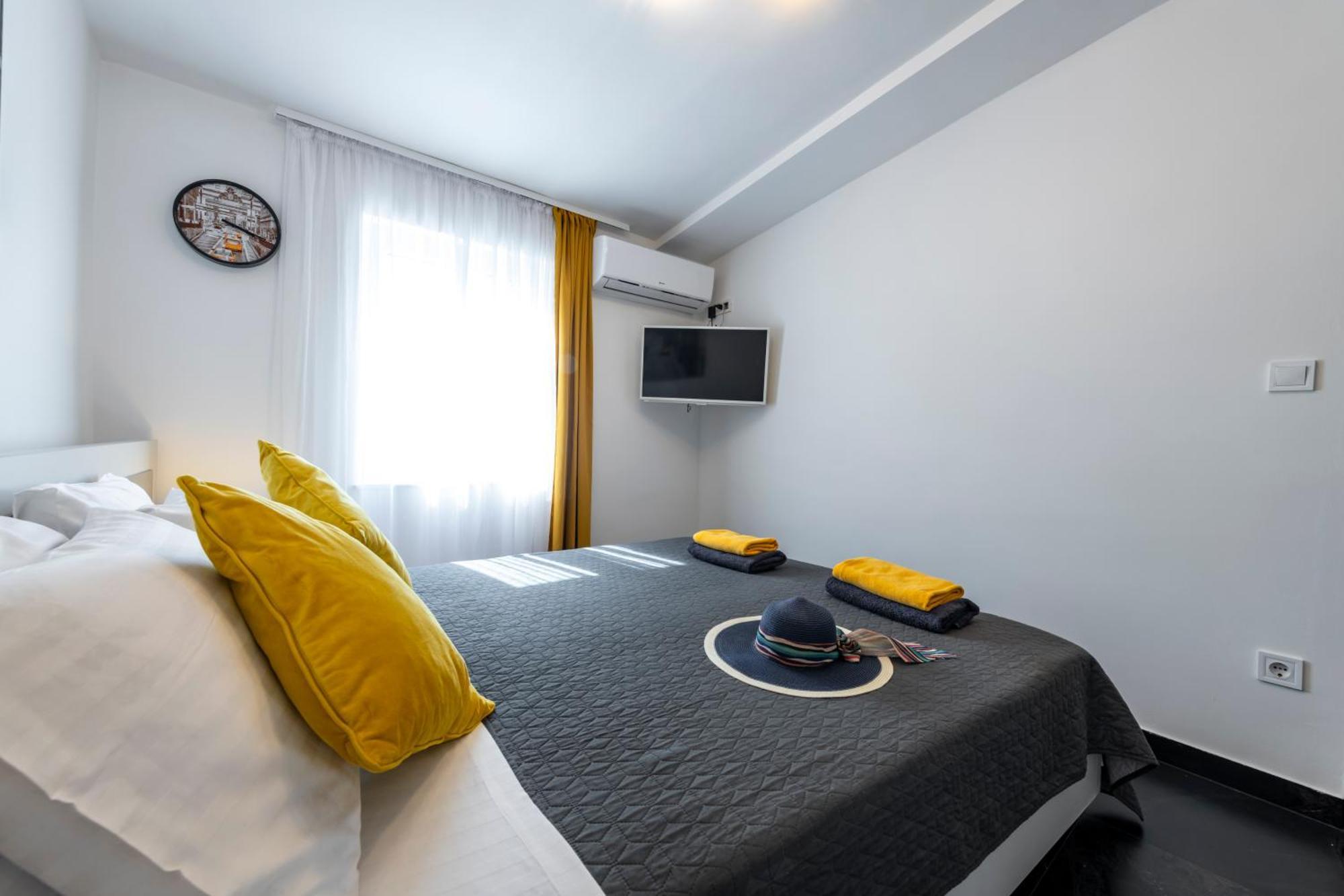 Apartments Nia Deluxe & Elegance 杜布罗夫尼克 外观 照片