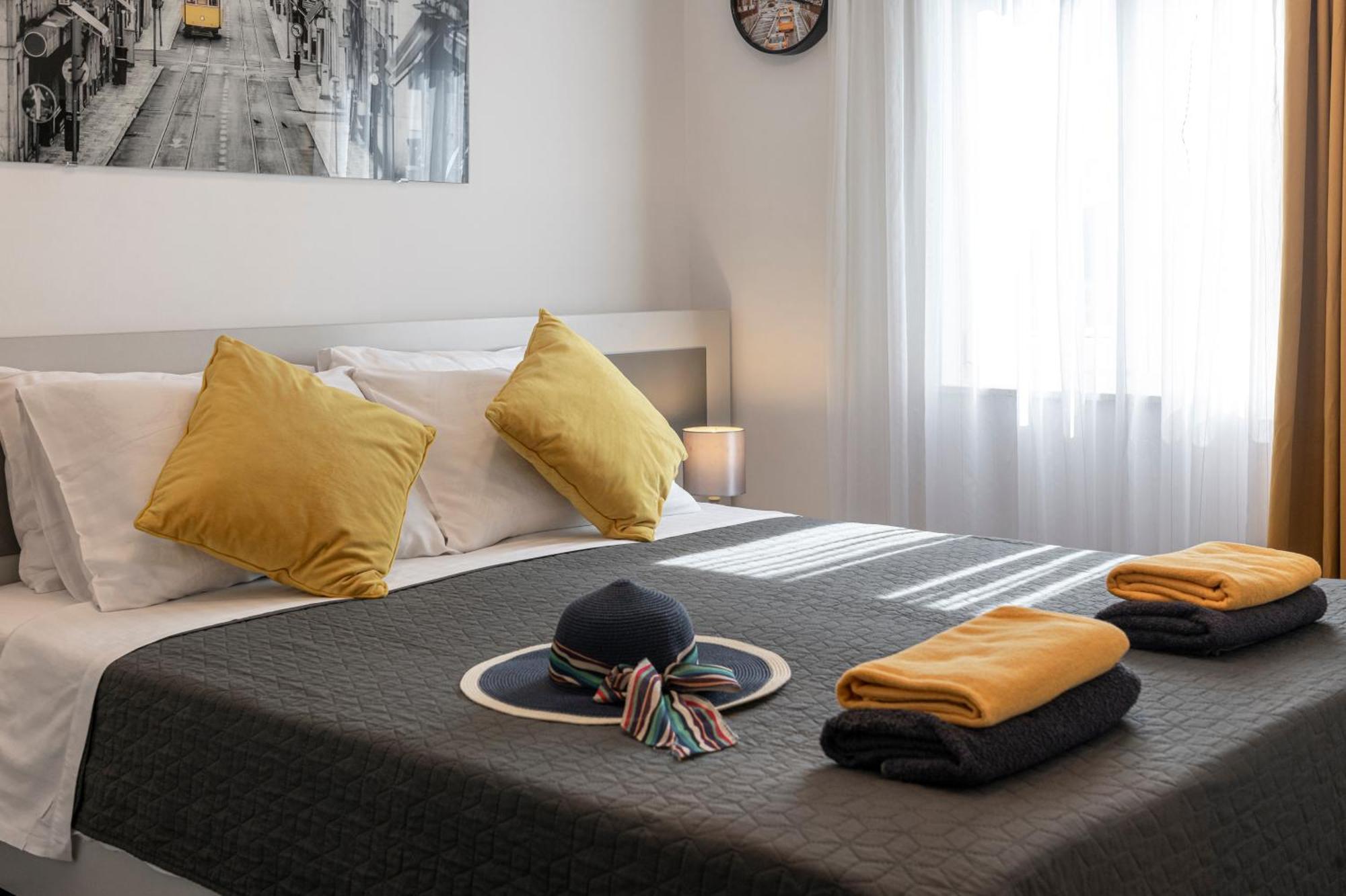 Apartments Nia Deluxe & Elegance 杜布罗夫尼克 外观 照片